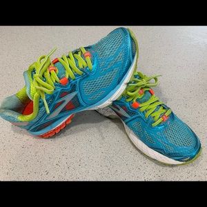 Brooks Ravenna running shoes